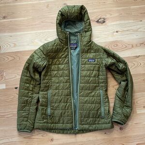 Women’s Patagonia S Nano Puff Hoody